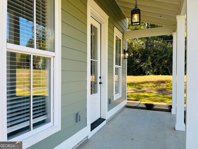 Foto del edificio - 100 Gardenia Ln