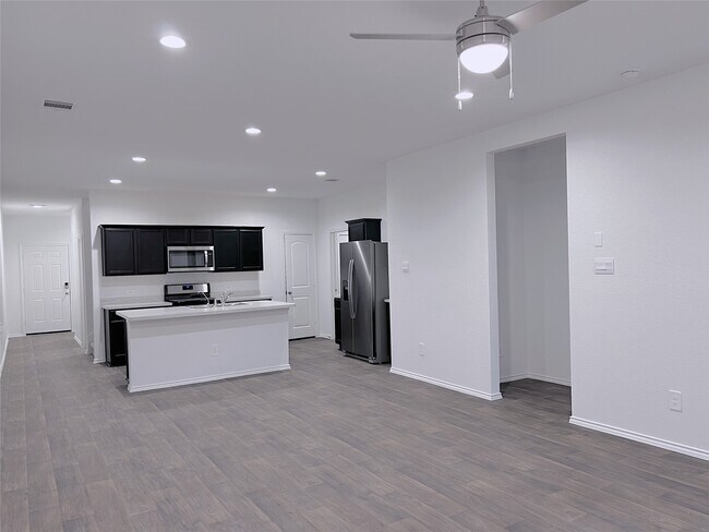 Foto del edificio - 14866 Cypress Holw Dr