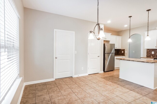 Building Photo - 353 Chesser Loop Cir