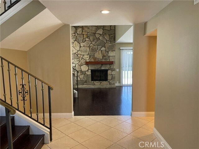 Building Photo - 25372 Classic Dr