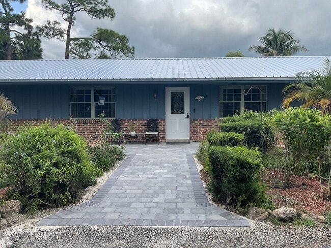 Building Photo - 3208 A Rd