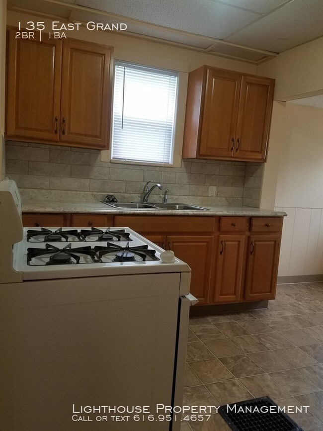 Foto del edificio - Two Bedroom Duplex in Muskegon