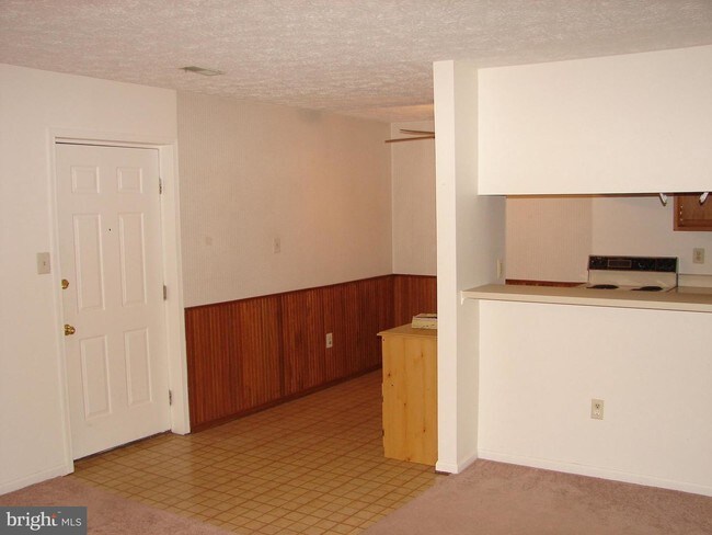 Building Photo - 11510 Little Patuxent Pkwy