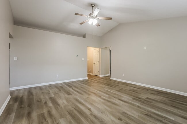 Building Photo - 6114 King Lear Ct