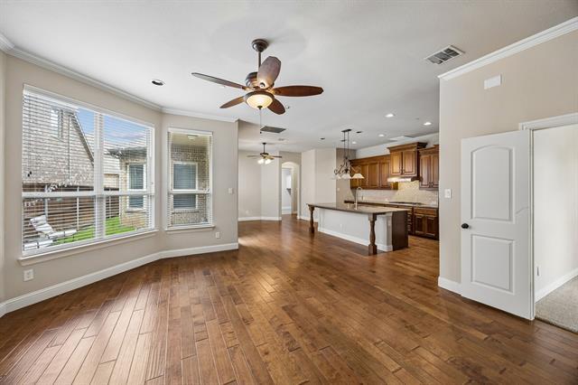 Building Photo - 5140 Chinquapin Dr