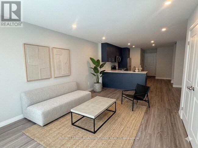 Photo du bâtiment - 130 Otterbein Rd