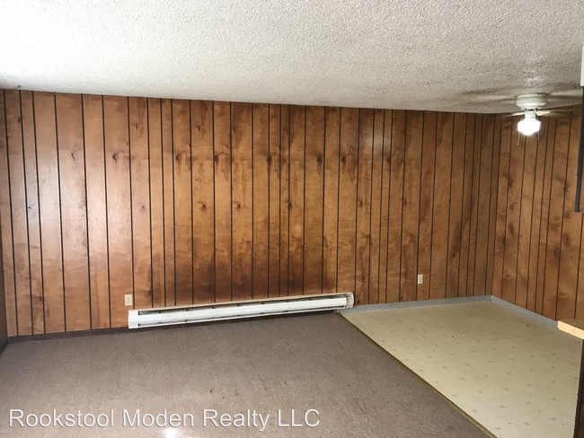 Building Photo - 3 br, 1 bath House - 620 S 3rd St #9