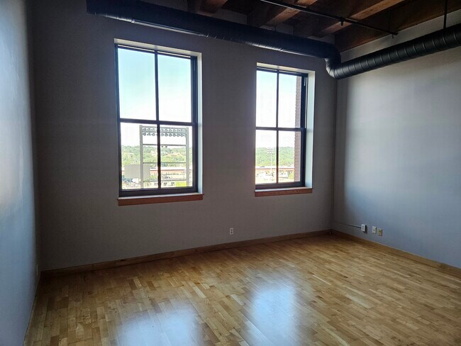 Foto del edificio - 289 5th St East