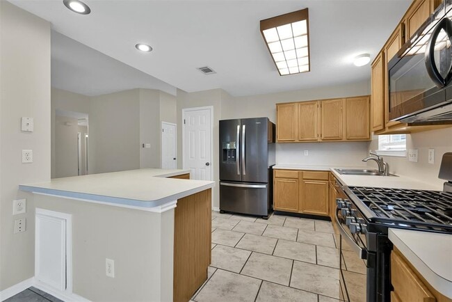 Building Photo - 22534 Red Pine Dr