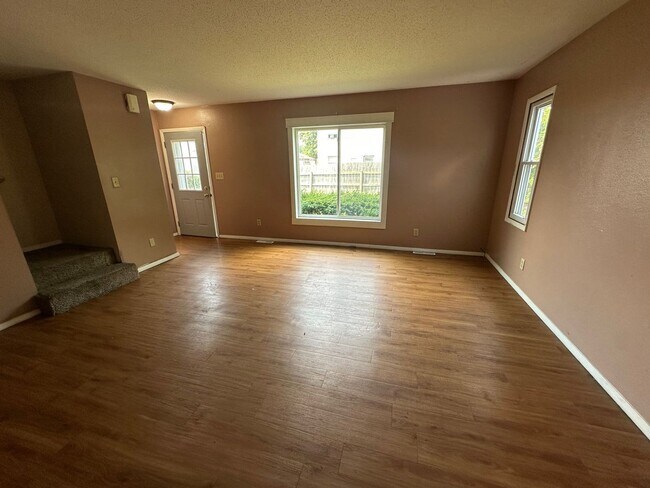 Foto del edificio - 706 Crescent Dr