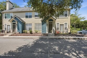 Building Photo - 13703 Richmond Park Dr N