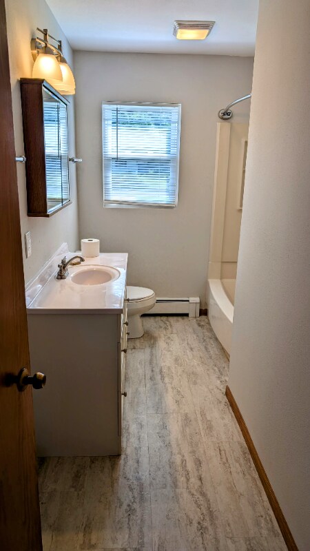Building Photo - 290 Orchard Dr