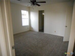 Building Photo - 106 Gemini Ct
