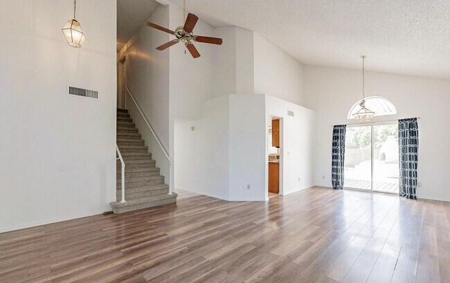 Foto del edificio - 18828 N 15th St