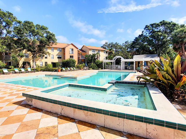 Building Photo - 225 S Tropical Trail