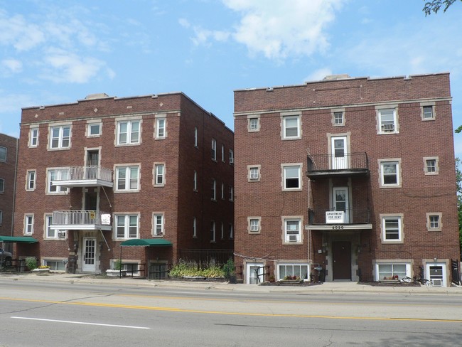 Vista desde Washington Street - CASA Apartments - Waukegan