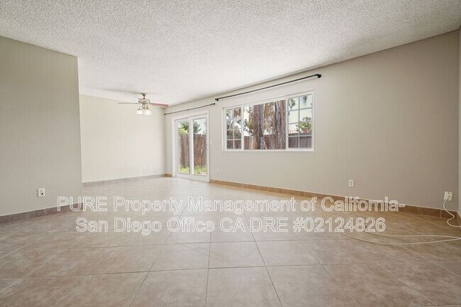 Building Photo - 8343 Mesa View Way
