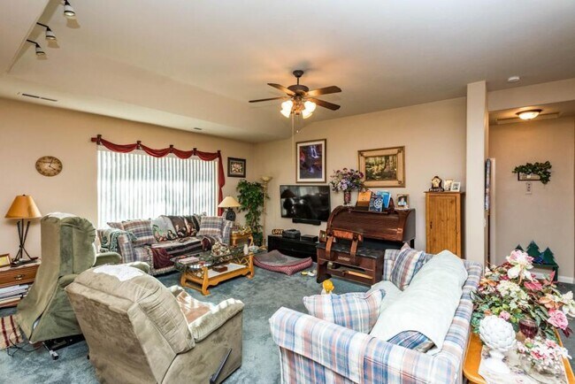Foto del edificio - 3 Bedroom Home In South Pointe Subdivision...