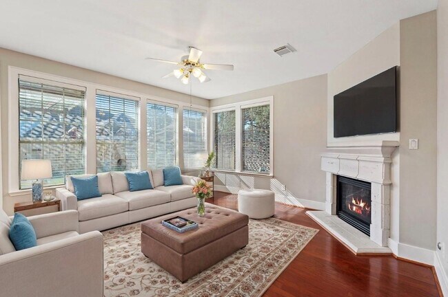 Foto del edificio - 16727 Sonoma Del Norte Dr