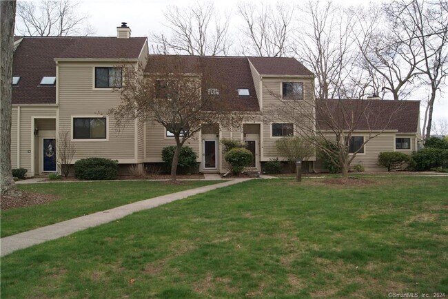 Foto del edificio - 136 Sandy Point Rd