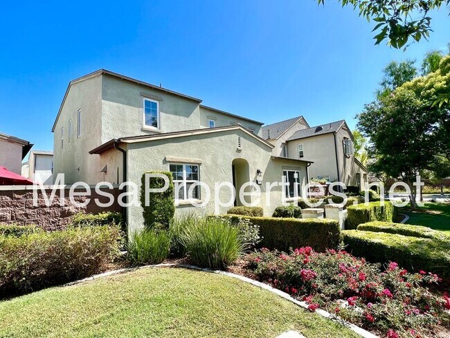 Building Photo - 8471 Blue Spruce St