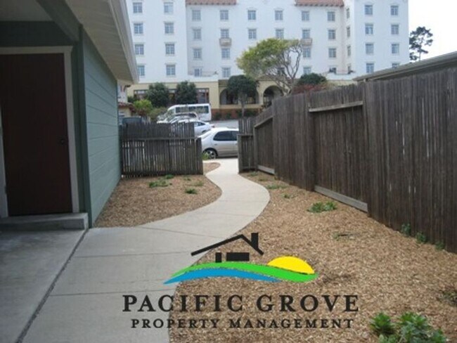 Foto del edificio - Updated Two Bedroom in PG!