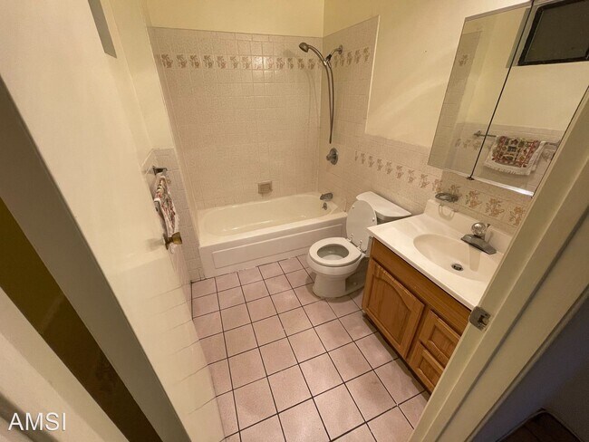 Building Photo - 1 br, 1 bath House - 112 Cervantes Blvd