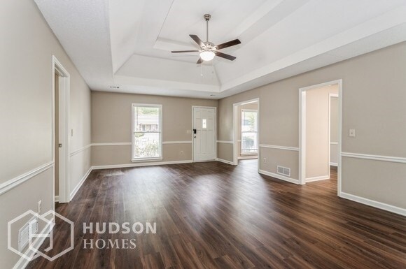 Foto del edificio - NOW AVAILABLE! - 115 Fox Hole Ct, Loganvil...