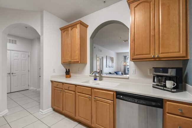 Building Photo - 4102 Breakview Dr