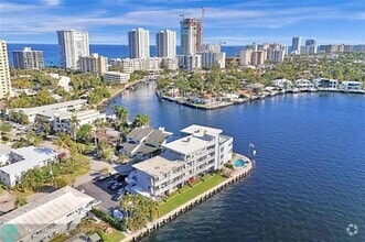 Building Photo - 1201 S Riverside Dr