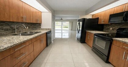 Building Photo - 12551 SW 16th Ct
