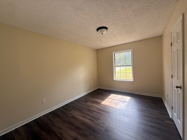 Foto del edificio - 936 Pineland Ave