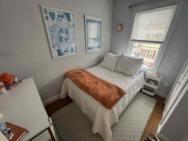 Foto del edificio - 695 E 7th St