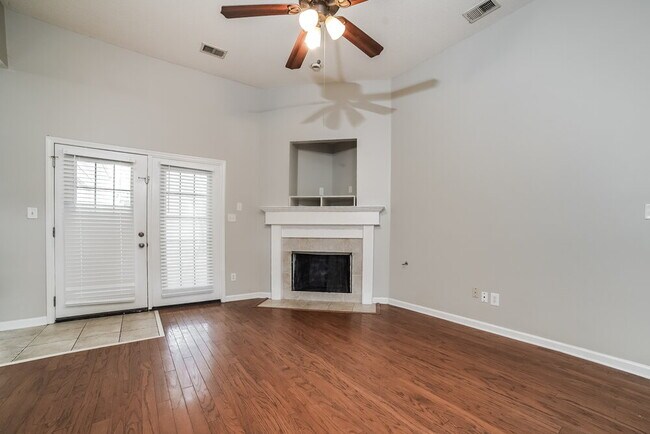 Foto del edificio - 196 Fairway Trace Dr
