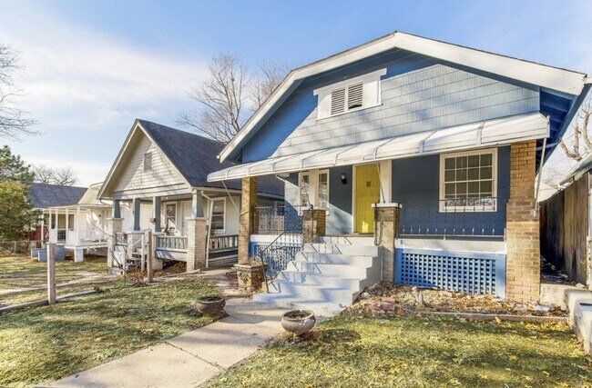 Building Photo - Charming 3 Bed Home in Kansas City with Sp...
