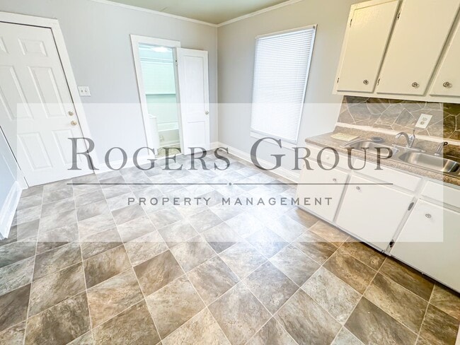 Building Photo - 908 Crozier St