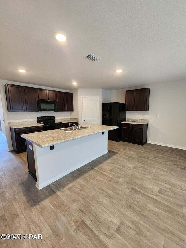 Building Photo - 7196 Hatteras Blvd