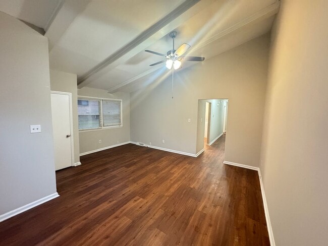 Building Photo - Caldwell Duplex