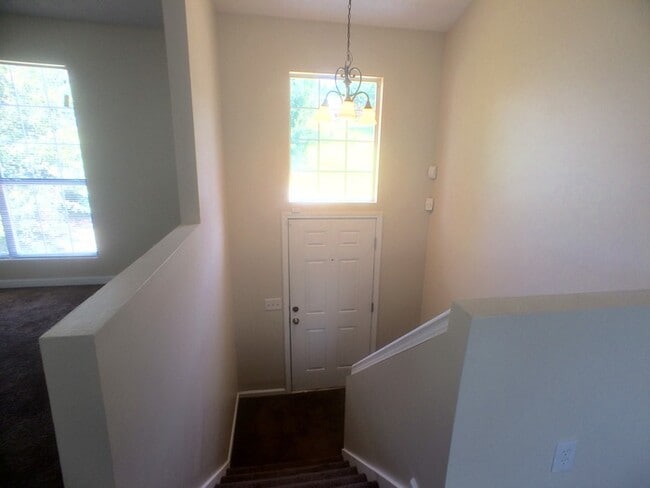 Building Photo - 4145 Riverbank Ct