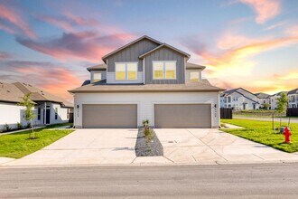 Building Photo - 465 Caymus Dr