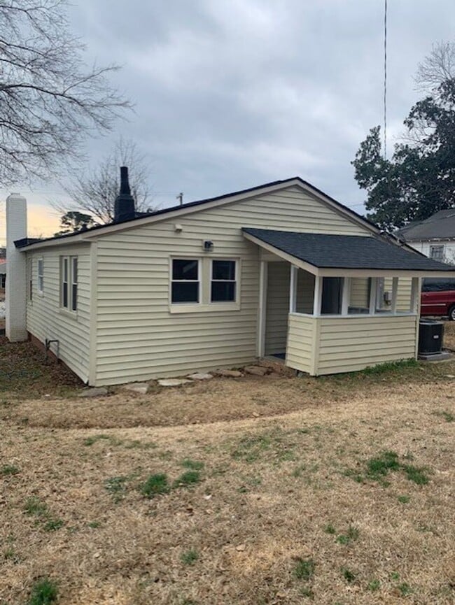 Building Photo - 215 Culp Street, Union SC 29379