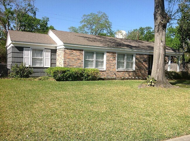 Building Photo - 5402 Pagewood Ln