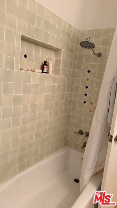 Building Photo - 1570 Via Capri