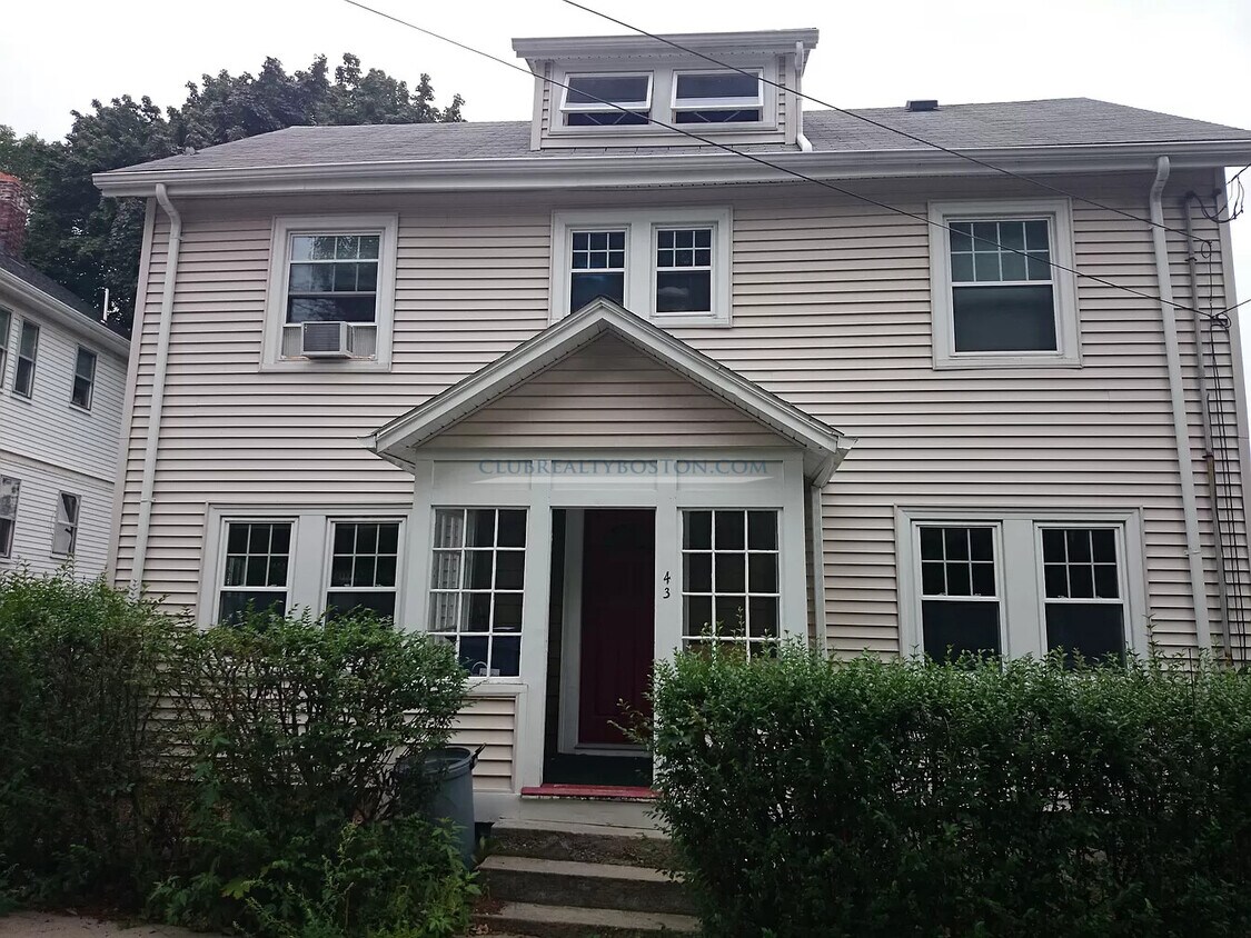 Primary Photo - 43 Breck Ave