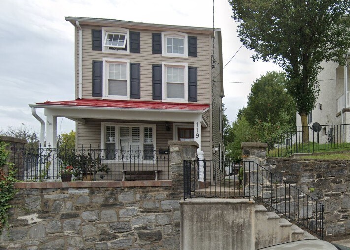 Primary Photo - 119 Cedar Ave