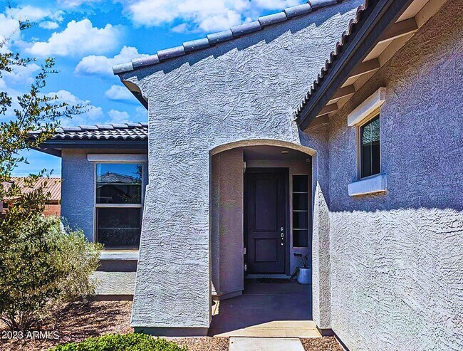 Building Photo - 2043 N Vega Ct