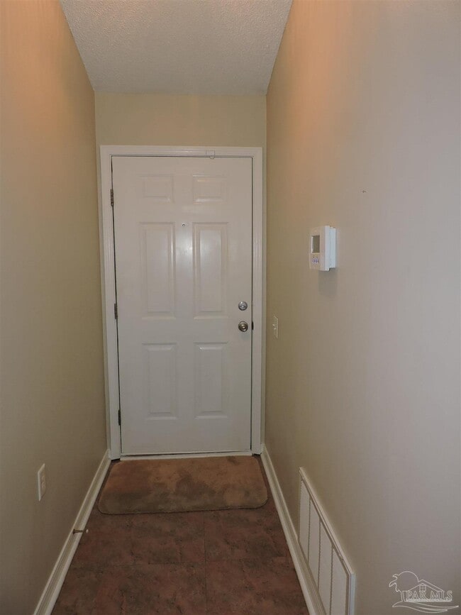 Building Photo - 8110 Heirloom Dr