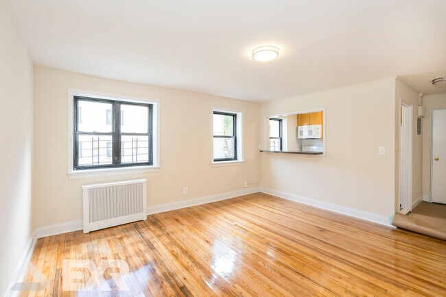 Building Photo - 20-36-36 24th St