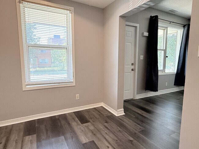 Photo du bâtiment - 506 Aylmer Ave