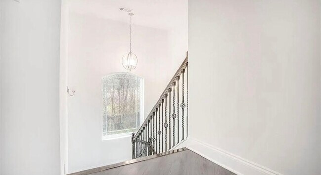 Foto del edificio - 722 Rose Palm Ln